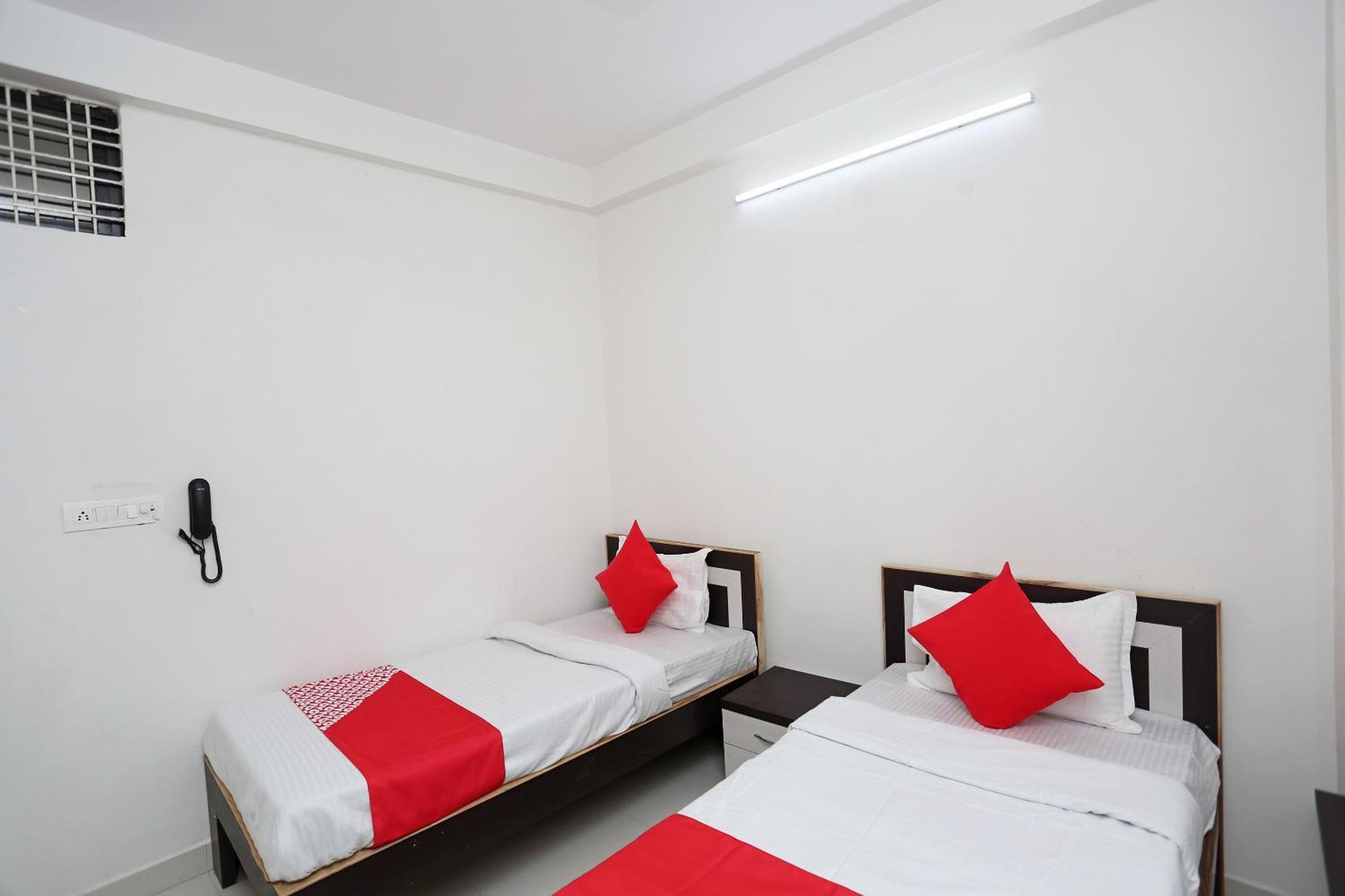 בהופאל Hotel O 30359 Hotel The Vinayak מראה חיצוני תמונה